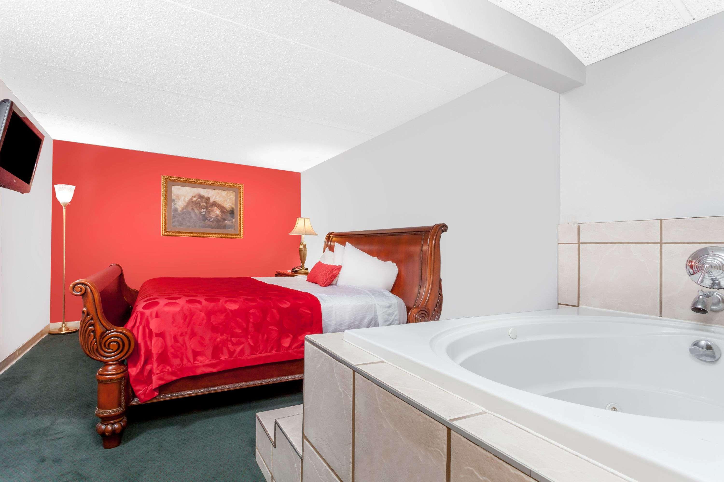Ramada By Wyndham Henderson/Evansville Exterior foto